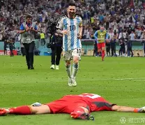 巴伦西亚门将表现出色,帮助球队守住胜利场