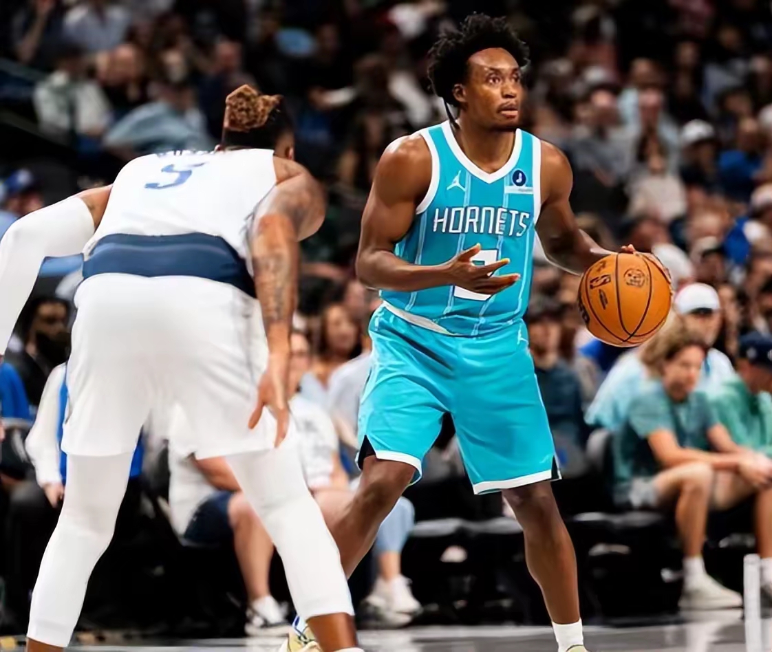 菲尼克斯灰熊队